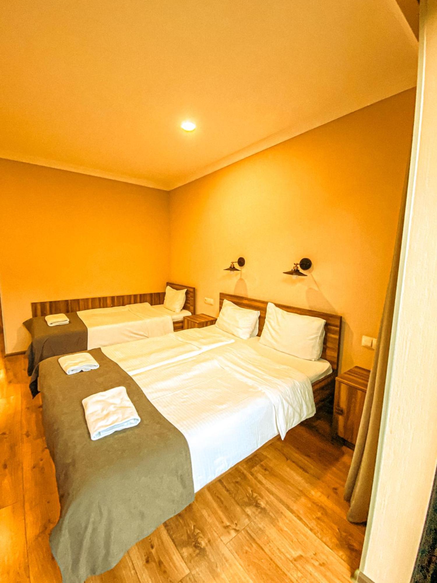 Hotel Gold Kazbegi Bagian luar foto