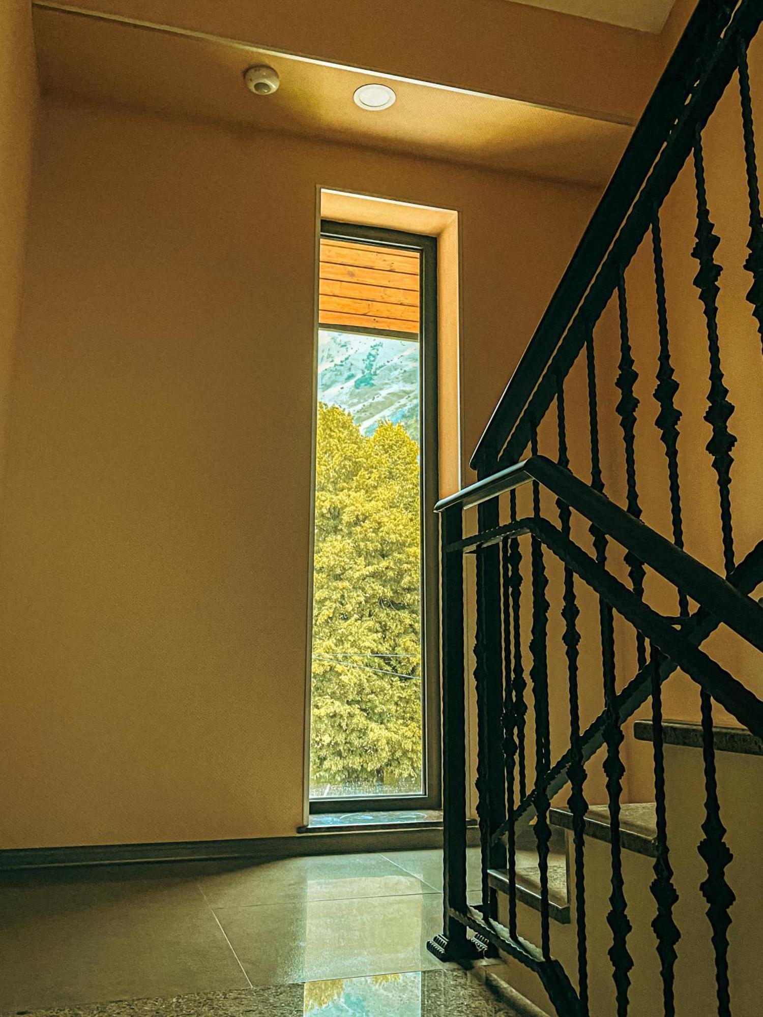 Hotel Gold Kazbegi Bagian luar foto